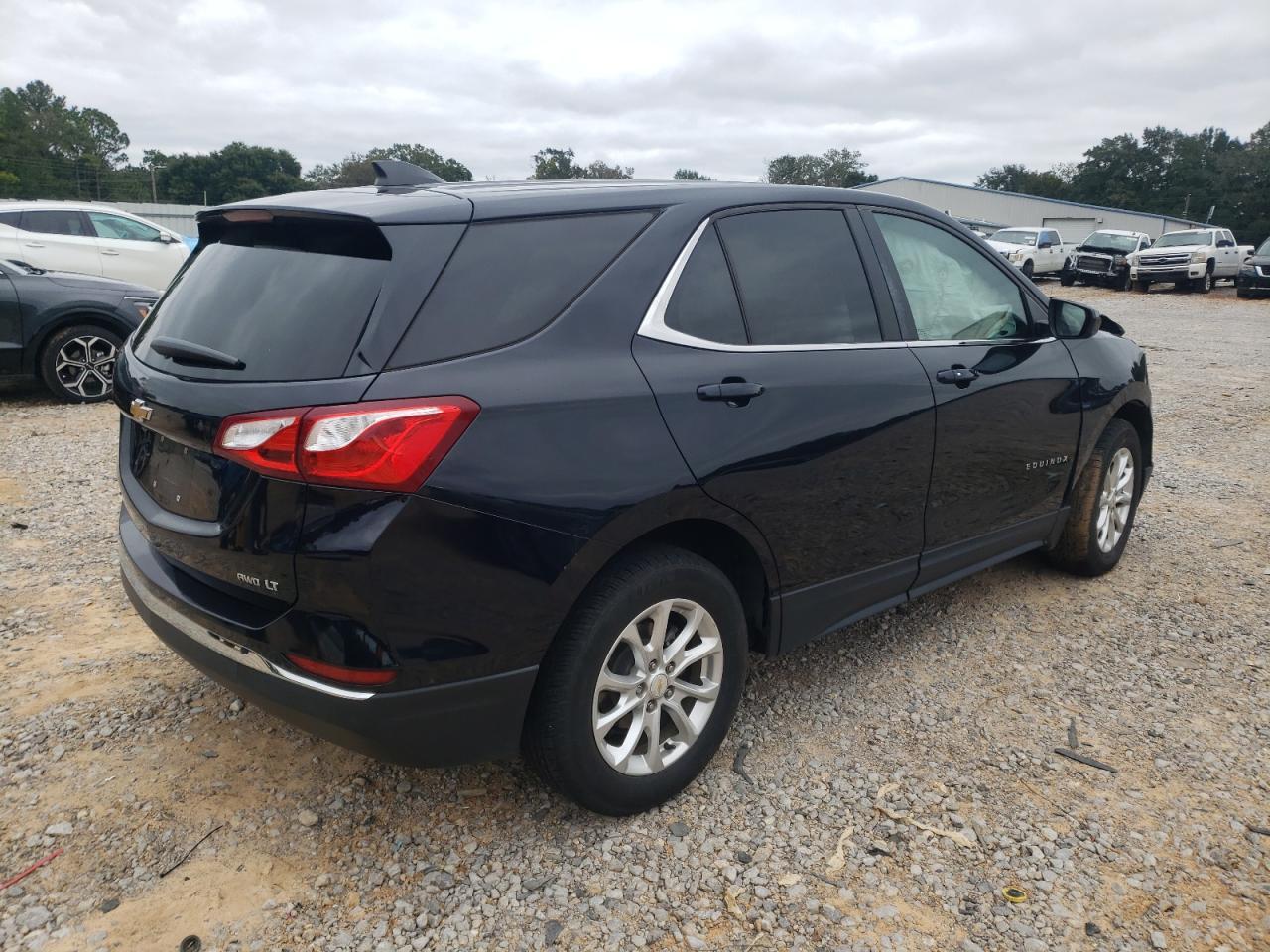 2021 Chevrolet Equinox Lt - Image 3