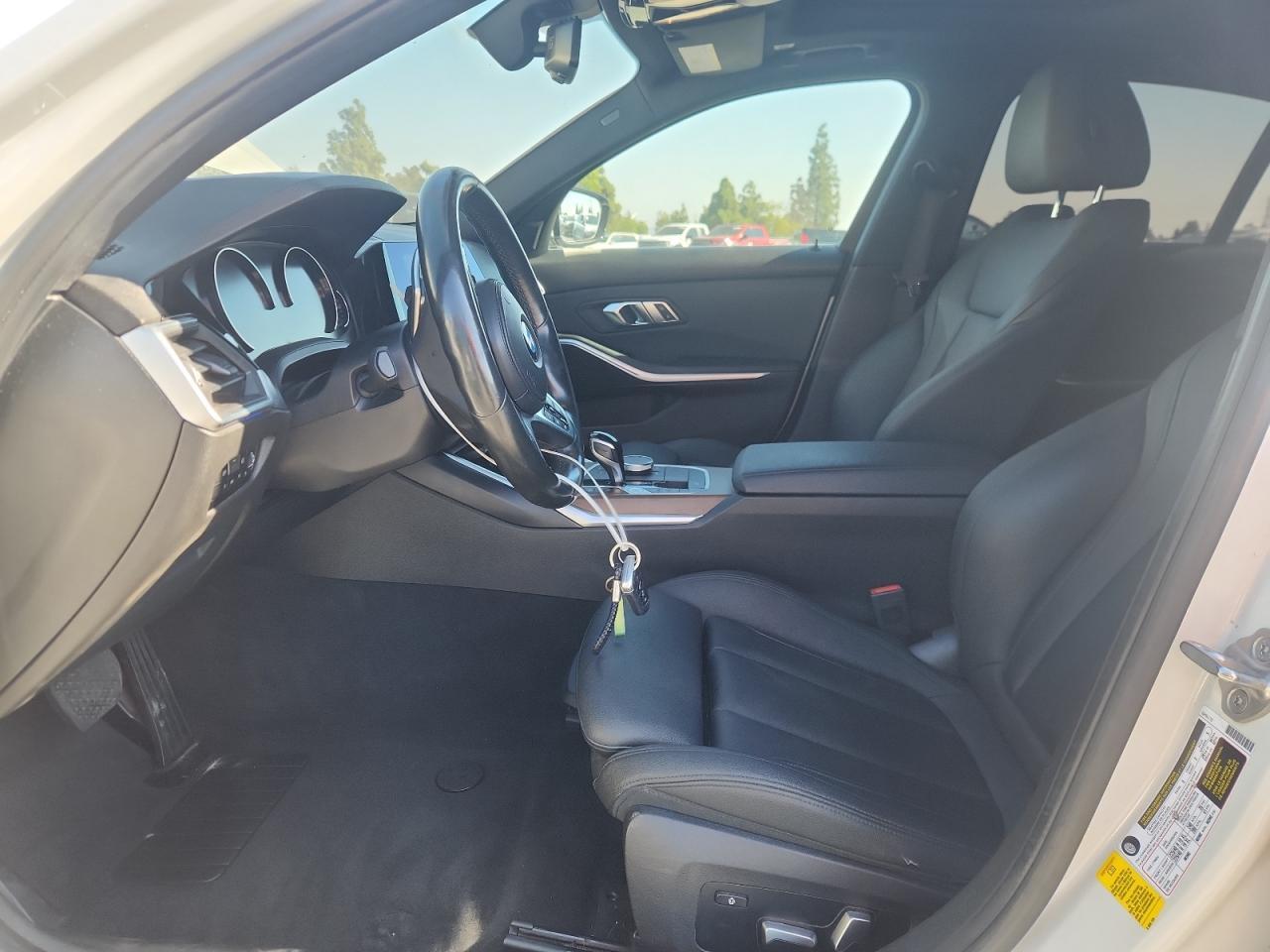 2020 BMW 330I - Фото 7