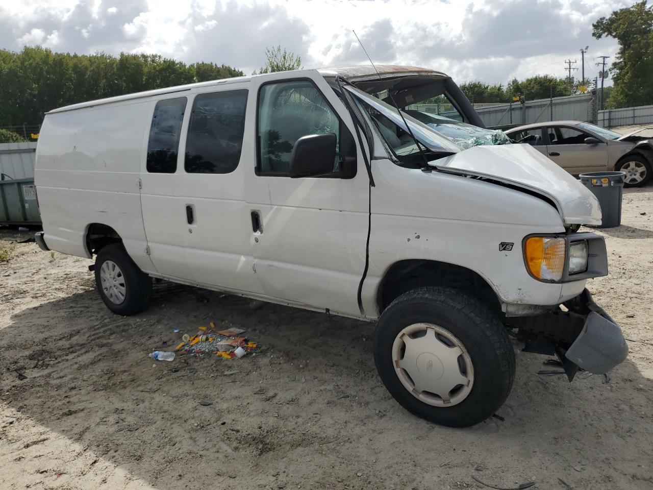 2001 Ford Econoline E250 Van - Фото 4