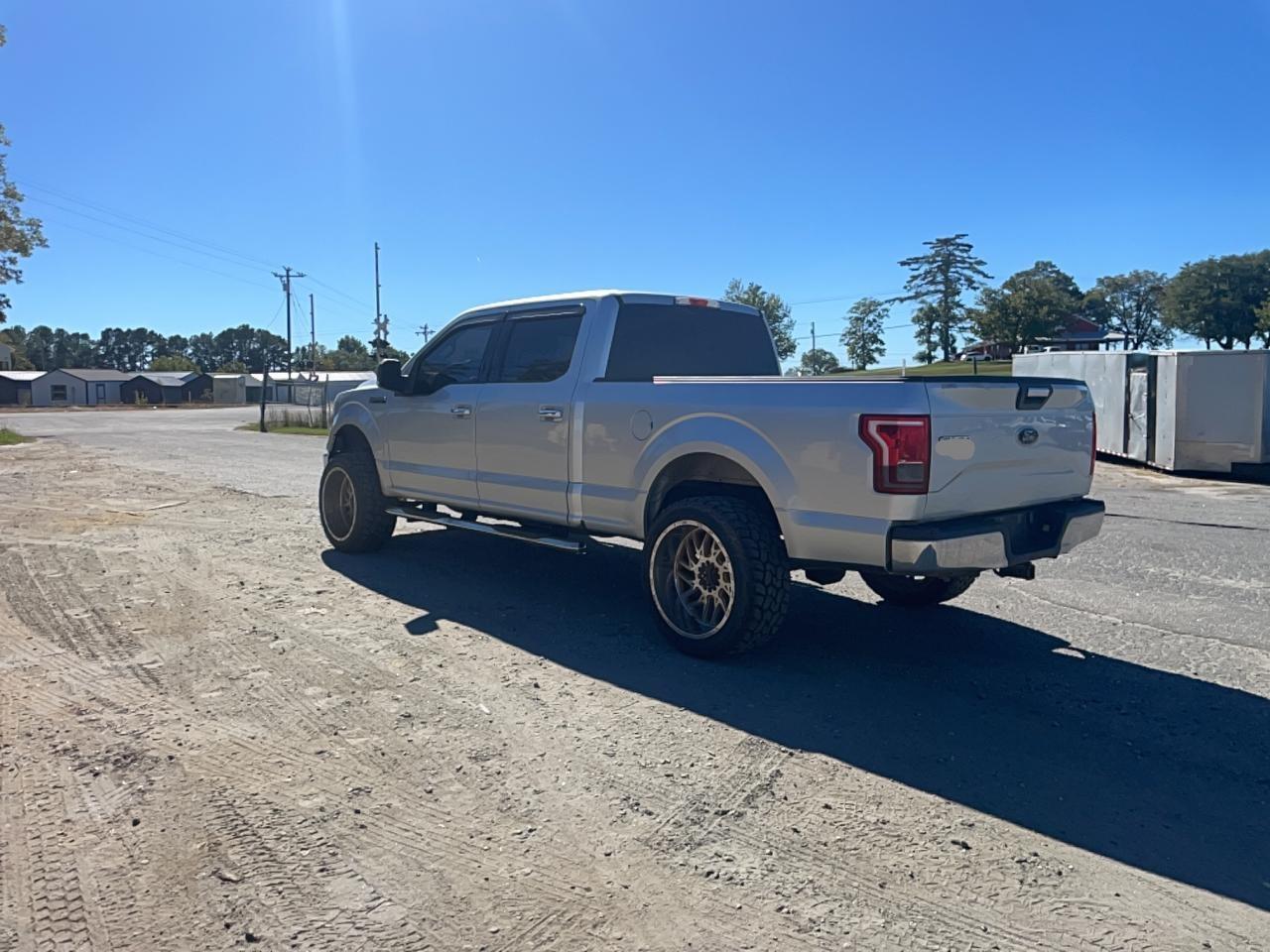 2015 Ford F150 Supercrew - Image 3
