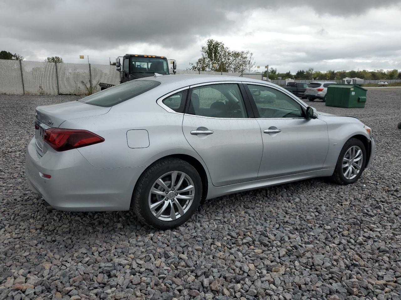 2015 Infiniti Q70 3.7 - Фото 3