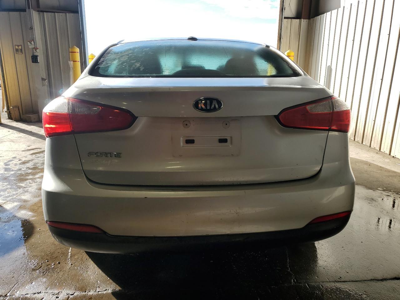 2015 Kia Forte Lx - Image 6