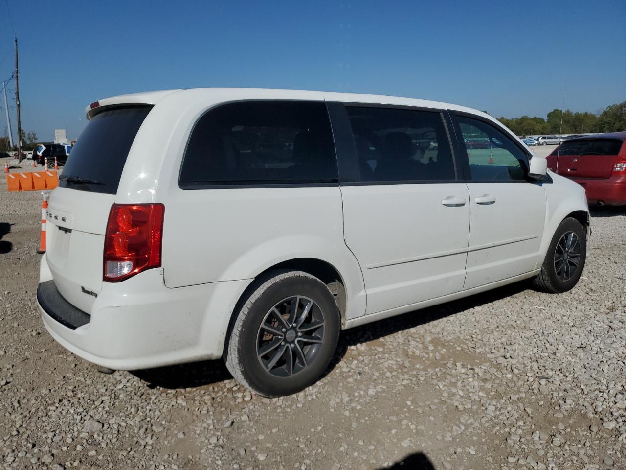 2016 Dodge Grand Caravan Sxt - Image 3