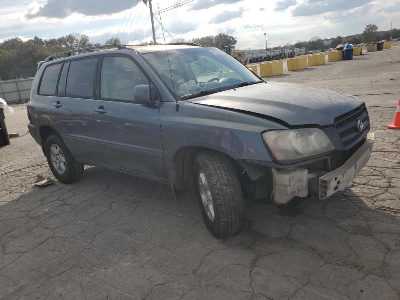 2002 Toyota Highlander Limited - Image 4