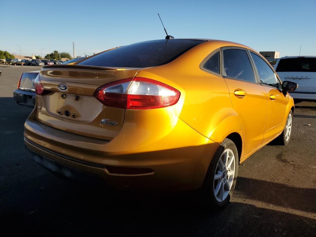 2016 Ford Fiesta Se - Image 3