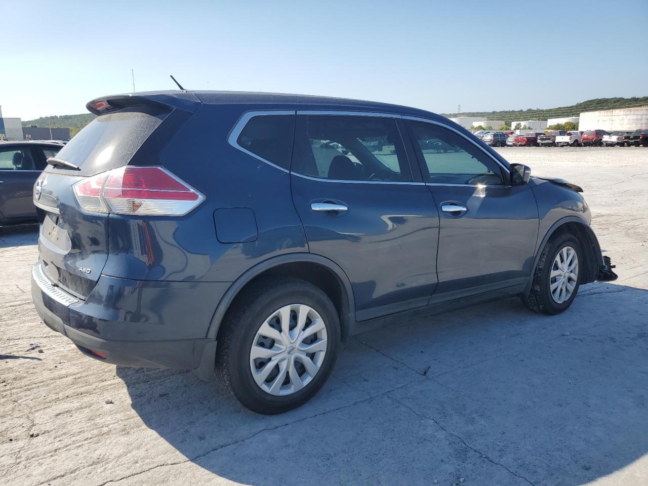 2015 Nissan Rogue S - Image 3