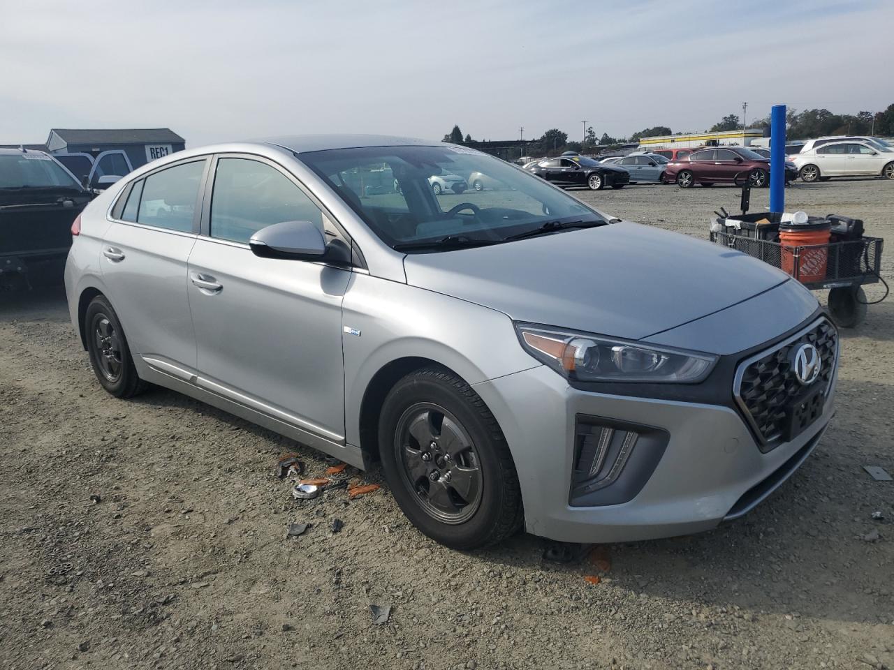 2020 Hyundai Ioniq Se - Image 4