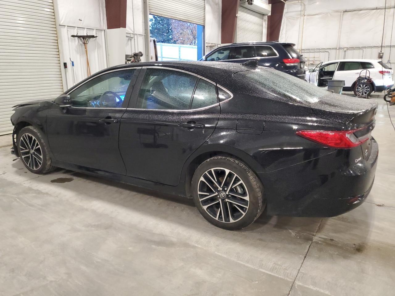 2025 Toyota Camry Xse - Фото 2