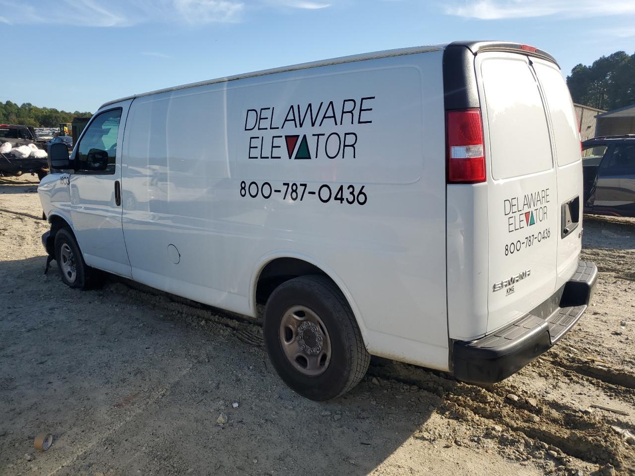 2017 GMC Savana G2500 - Фото 2