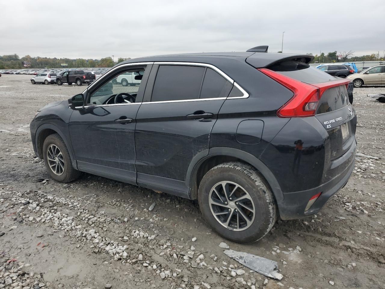 2020 Mitsubishi Eclipse Cross Es - Image 2