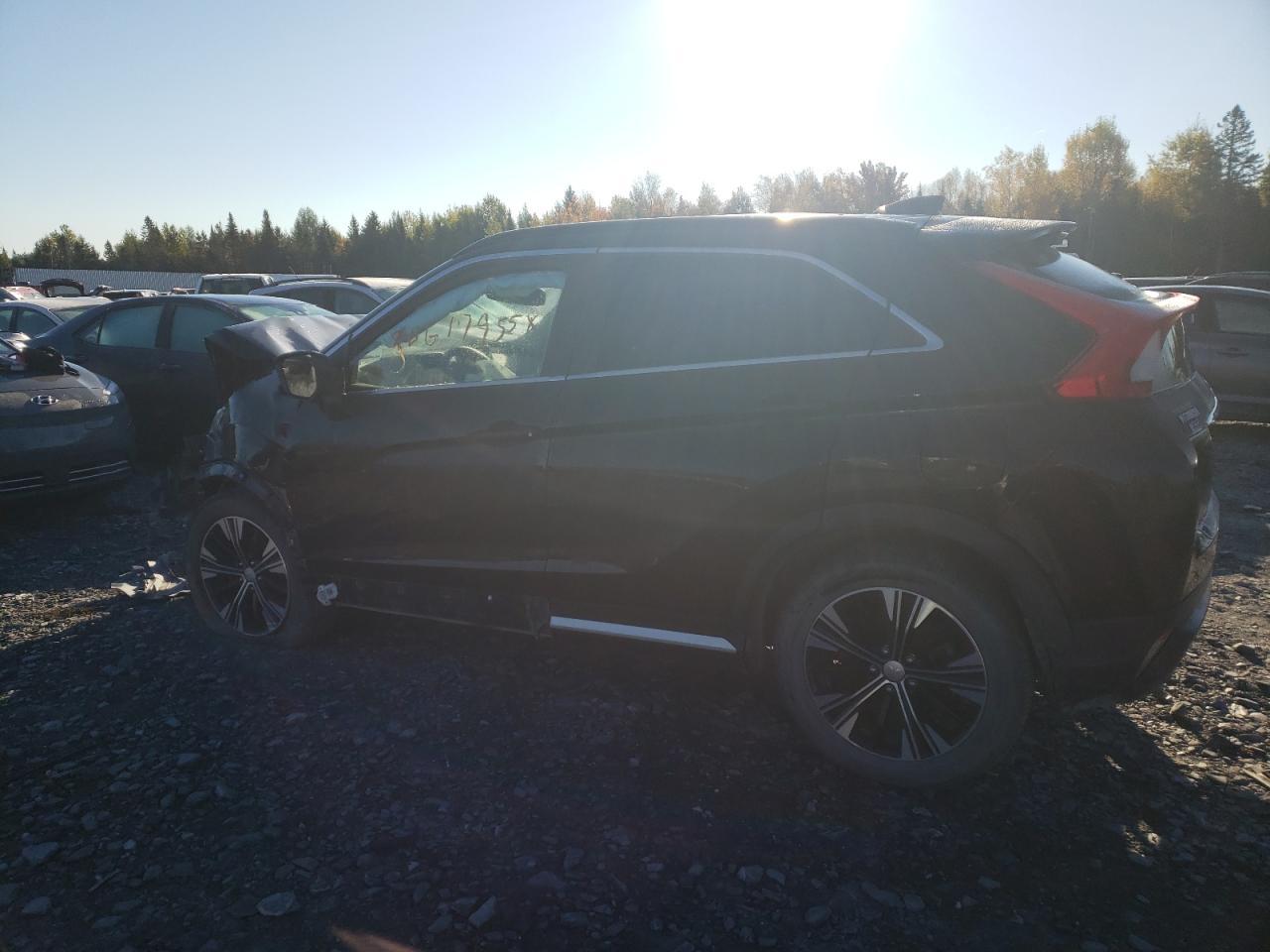 2019 Mitsubishi Eclipse Cross Le - Image 2