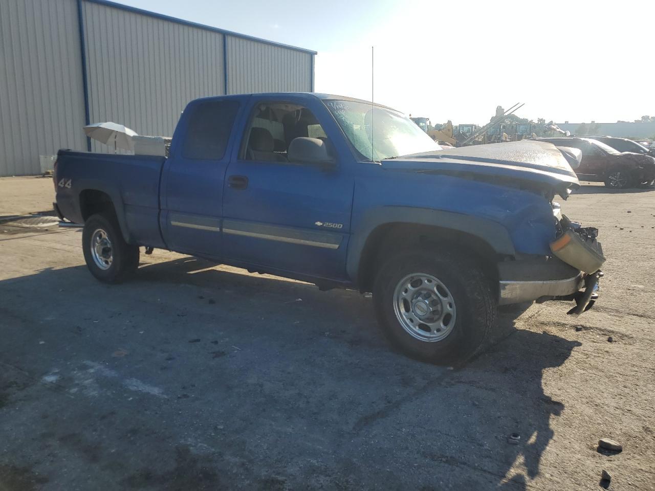 2003 Chevrolet Silverado K2500 - Image 4