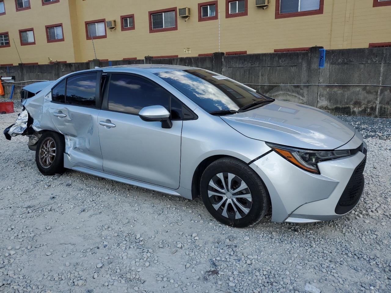 2022 Toyota Corolla Le - Фото 4