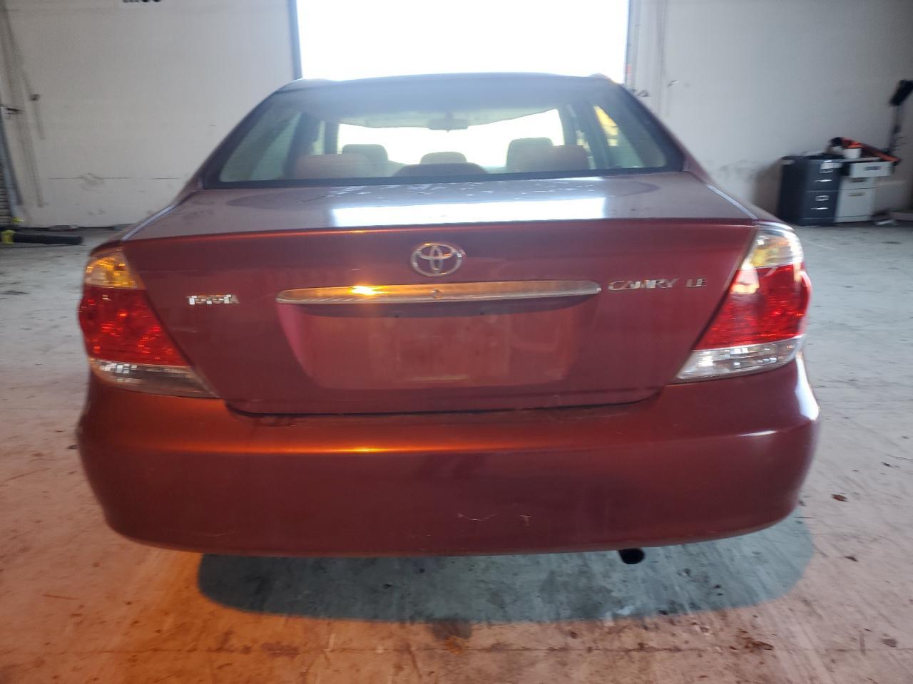 2005 Toyota Camry Le - Фото 6