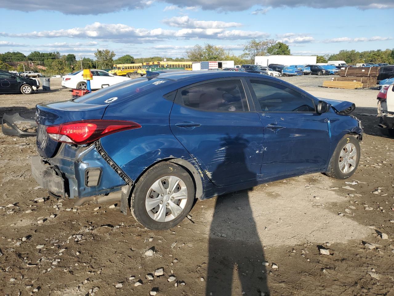 2016 Hyundai Elantra Se - Фото 3