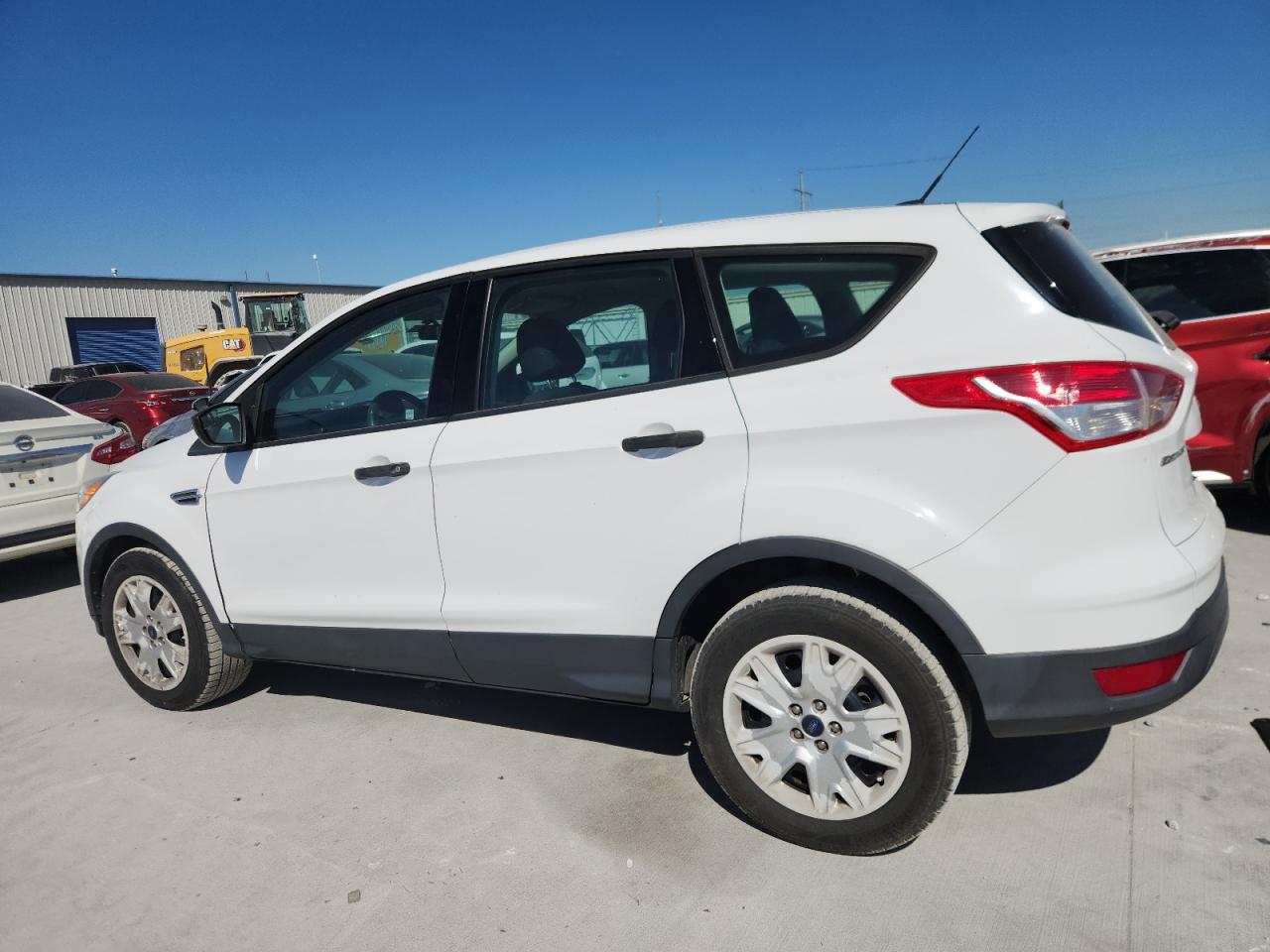 2014 Ford Escape S - Фото 2