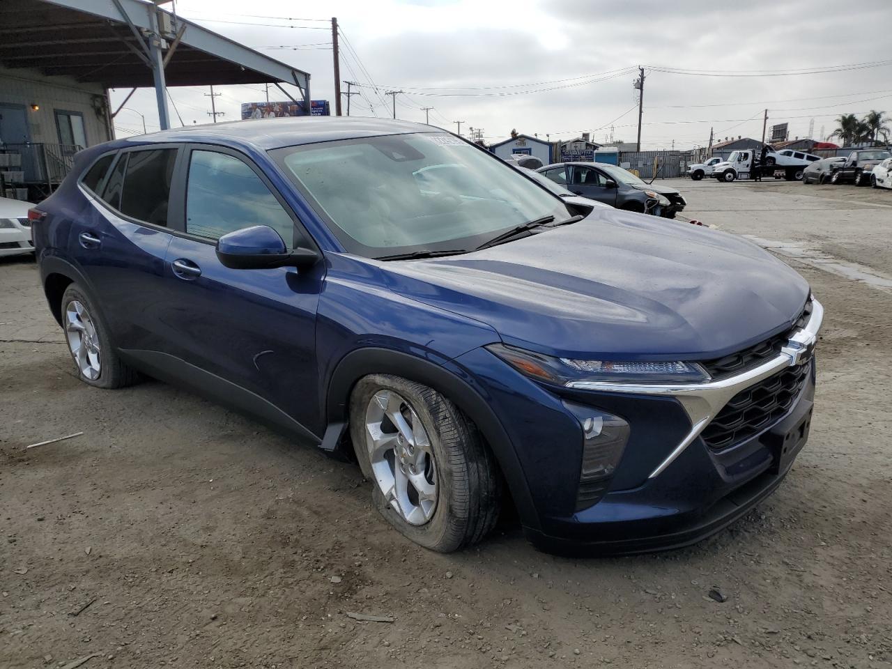 2024 Chevrolet Trax Ls - Фото 4