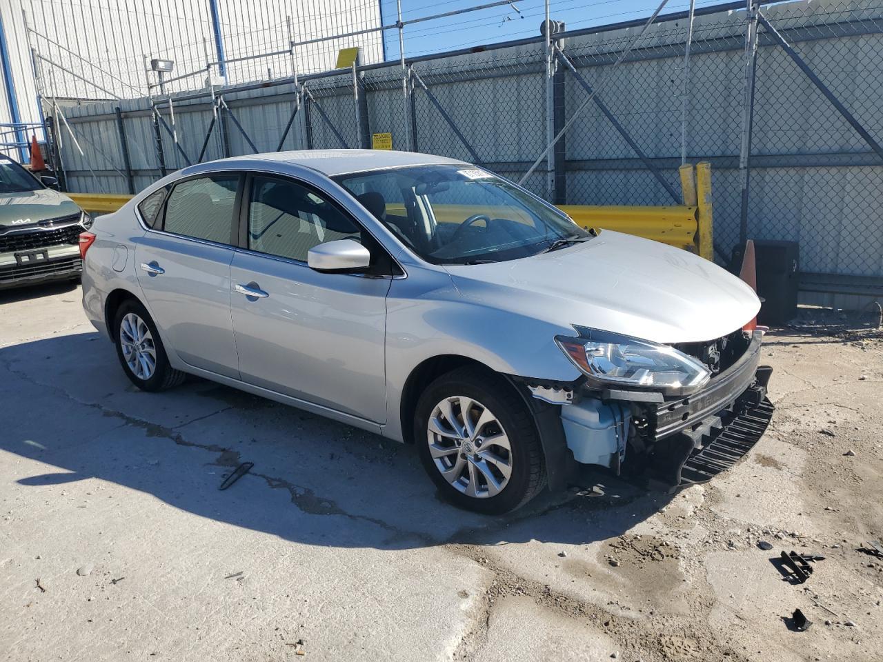 2018 Nissan Sentra S - Image 4