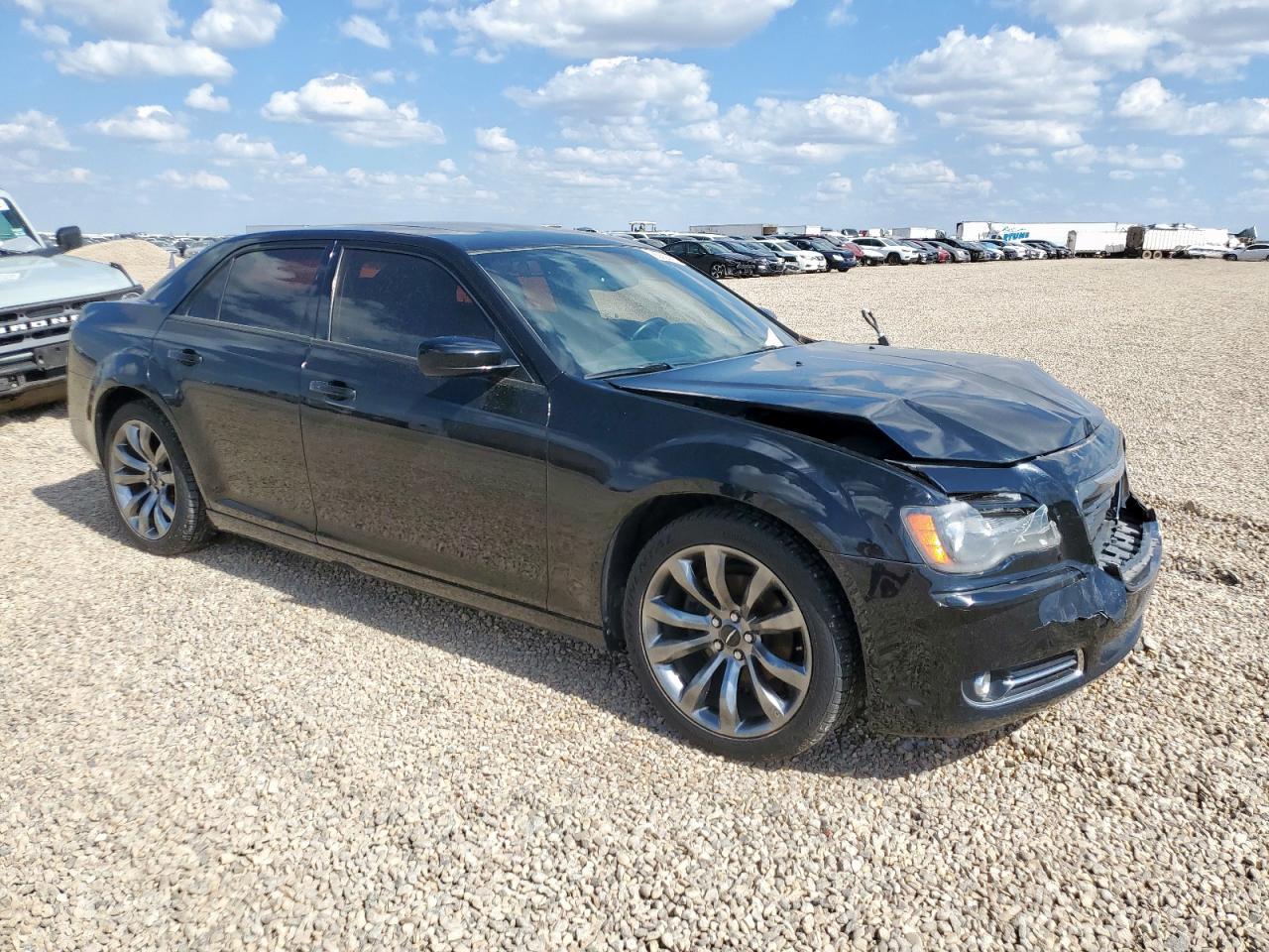 2014 Chrysler 300 S - Фото 4