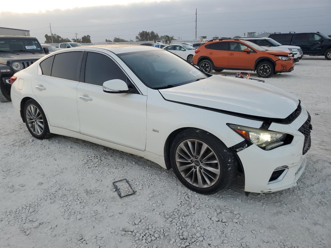 2018 Infiniti Q50 Luxe - Фото 4