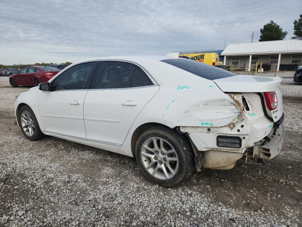 2015 Chevrolet Malibu 1Lt - Фото 2
