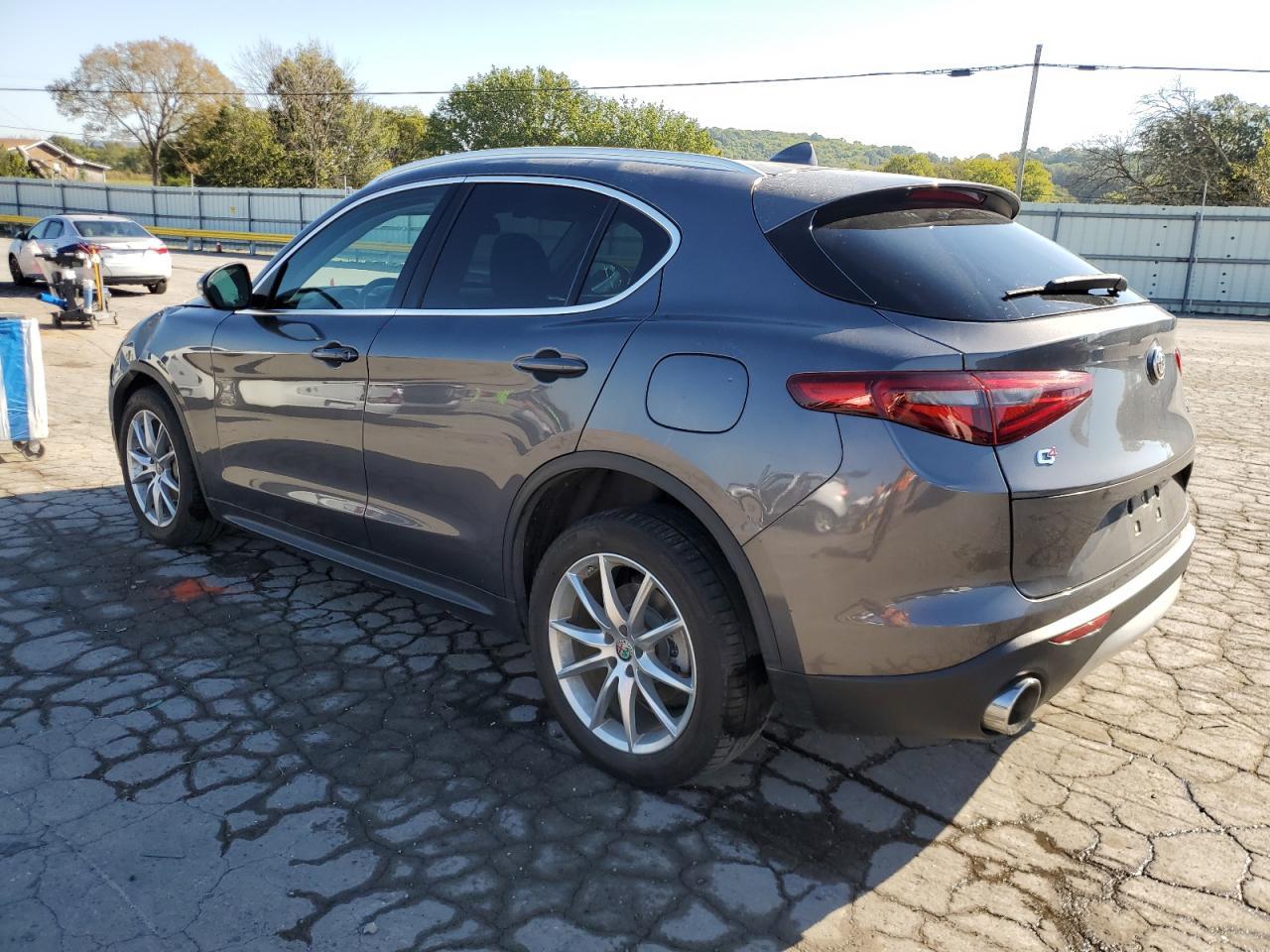 2018 Alfa Romeo Stelvio Ti - Фото 2