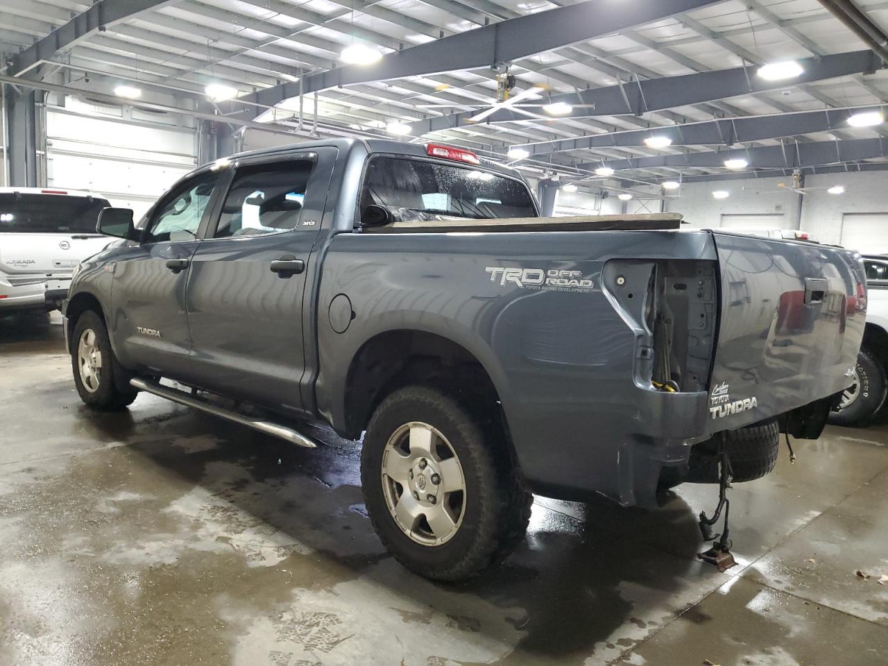 2008 Toyota Tundra Crewmax - Фото 2