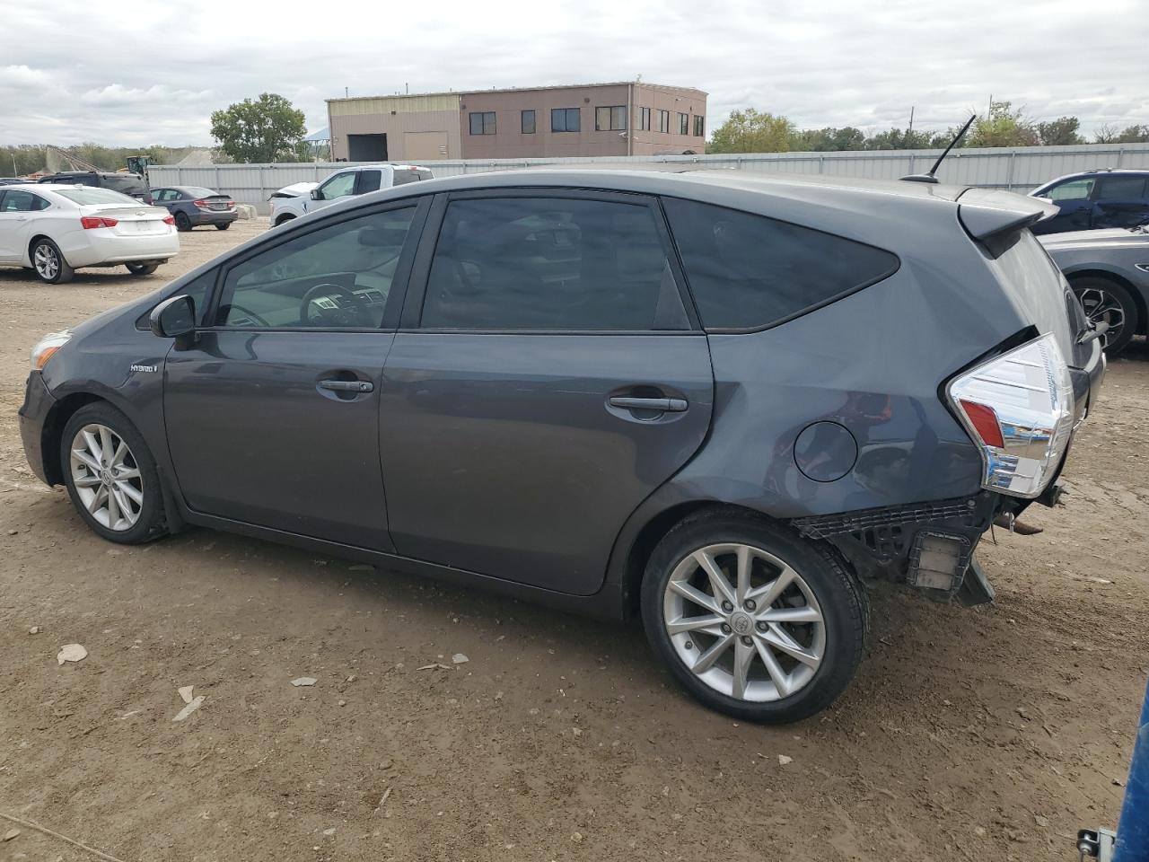 2014 Toyota Prius V - Фото 2
