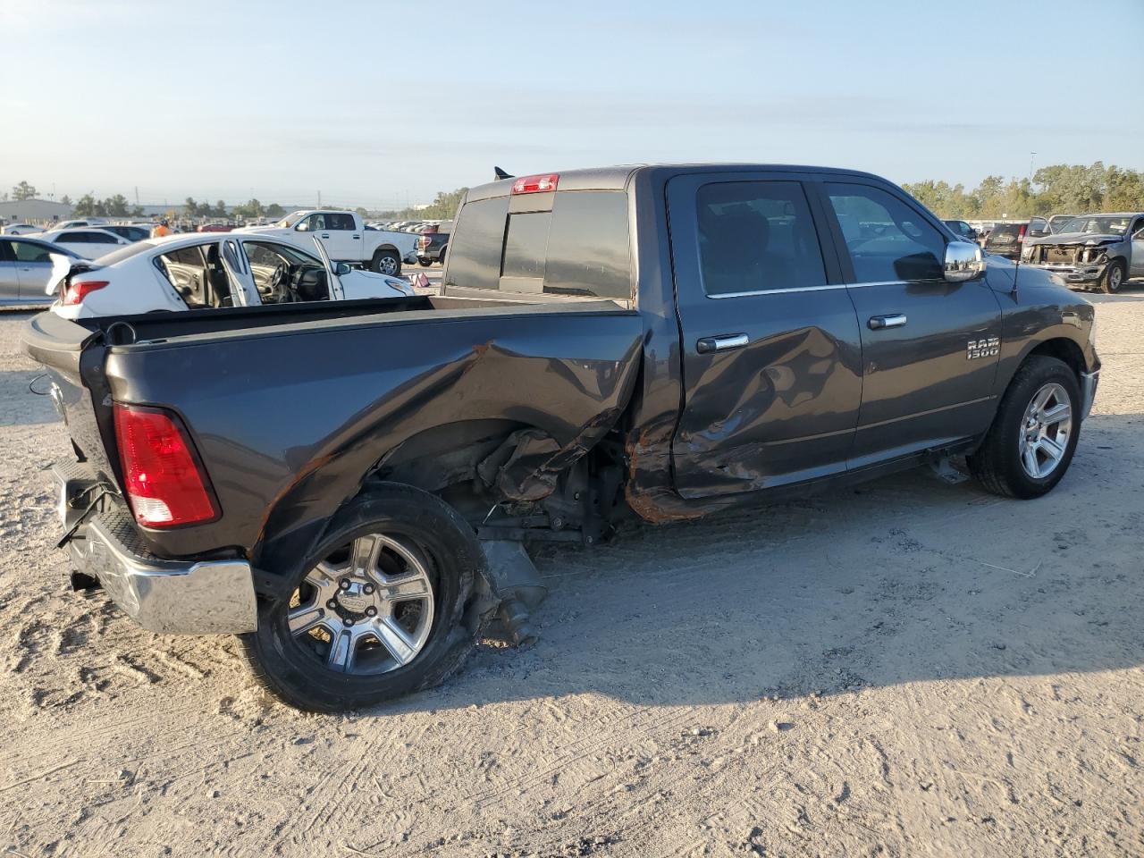 2017 Ram 1500 Slt - Фото 3