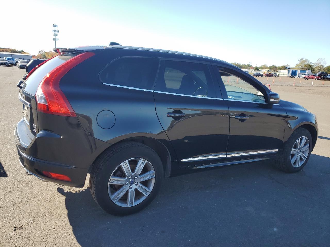 2017 Volvo Xc60 T5 Inscription - Фото 3