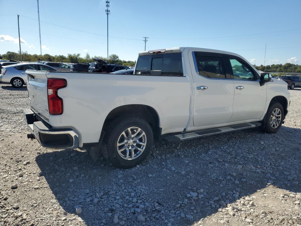 2021 Chevrolet Silverado K1500 Ltz - Фото 3