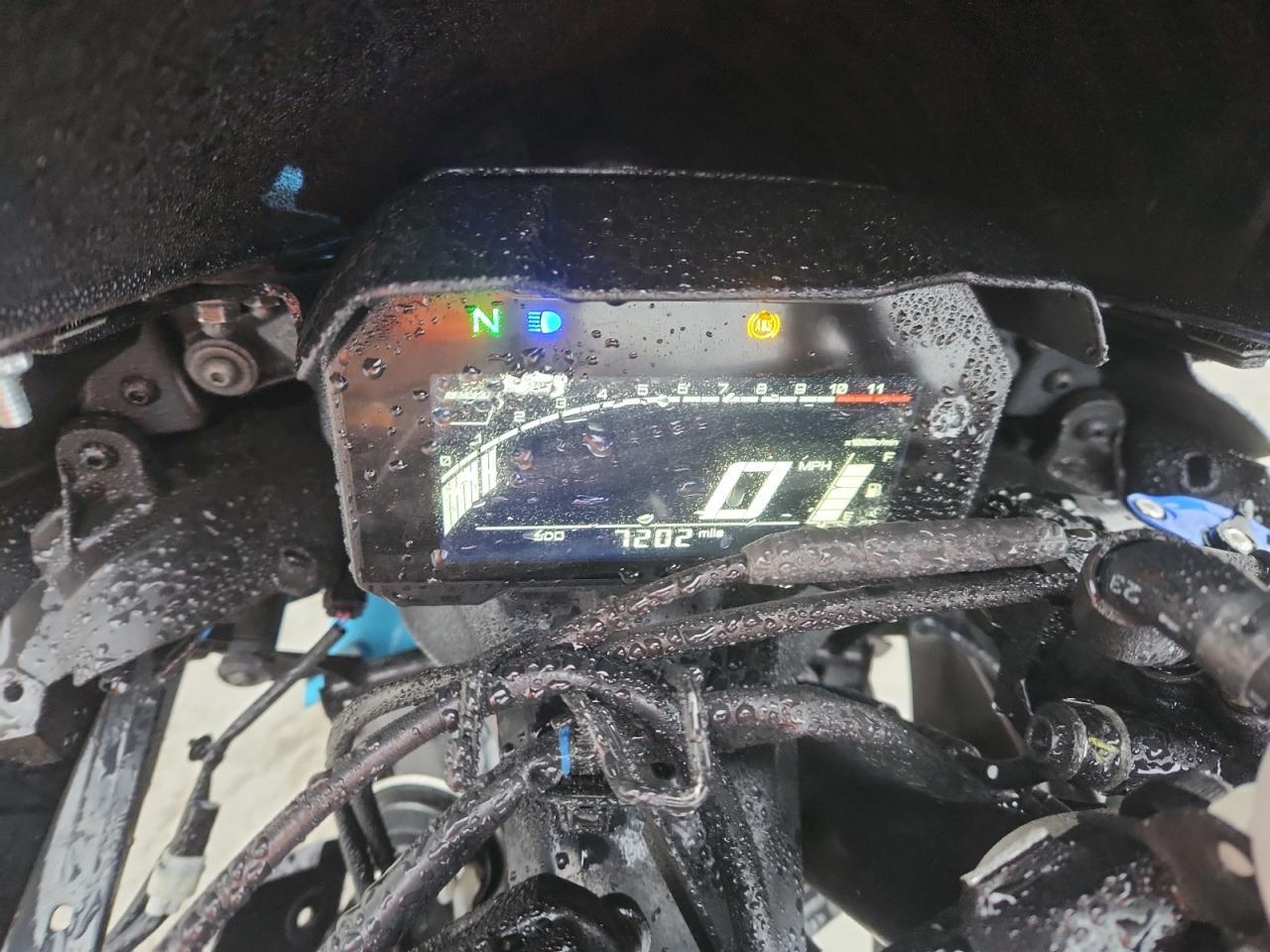 2024 Yamaha Yzfr7 - Image 7