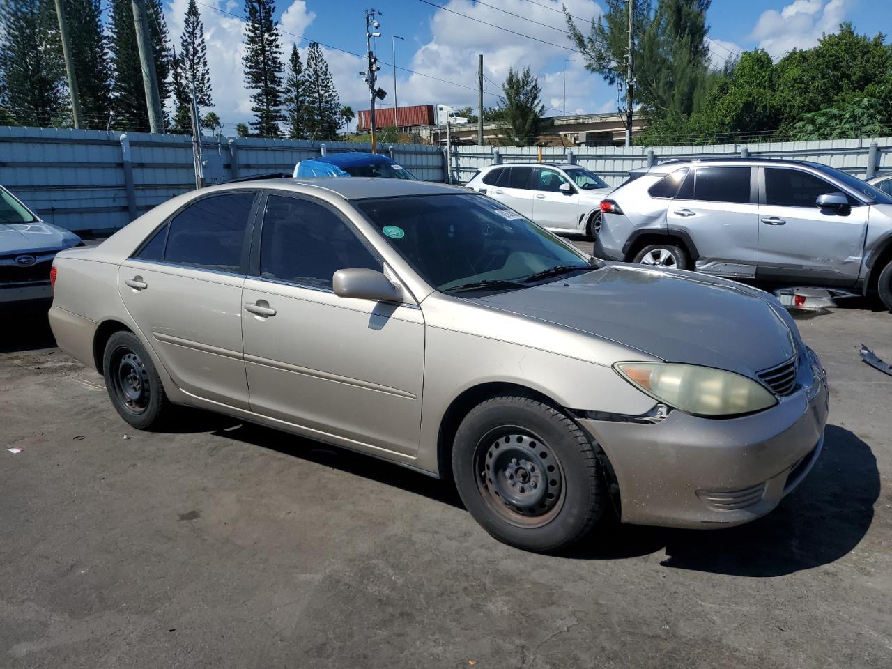 2005 Toyota Camry Le - Фото 4