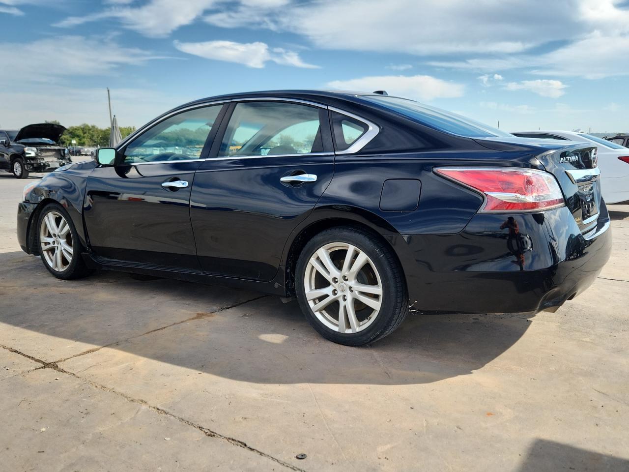 2014 Nissan Altima 3.5 S - Фото 2