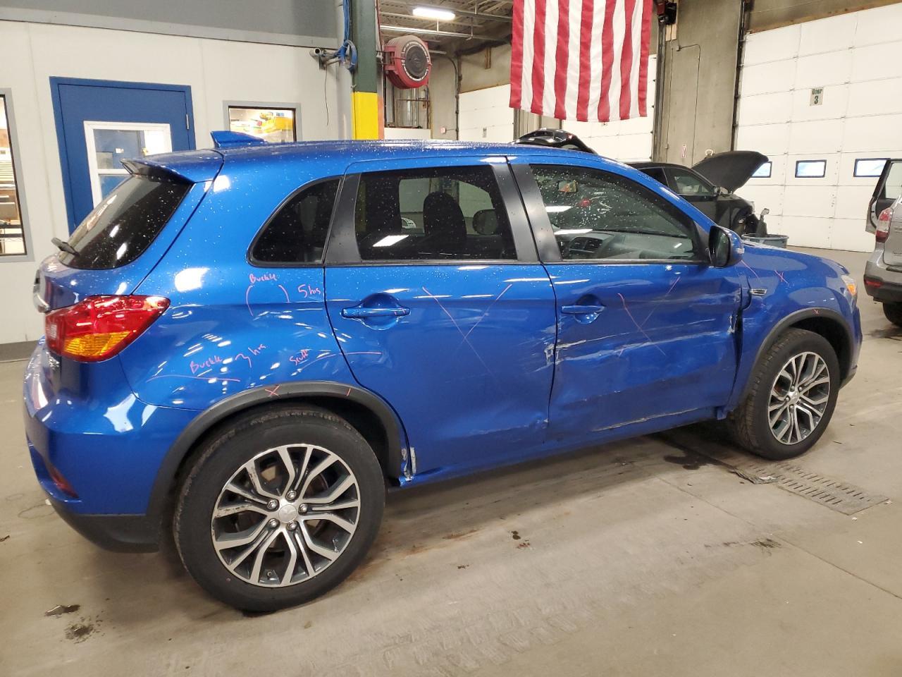 2019 Mitsubishi Outlander Sport Es - Image 3