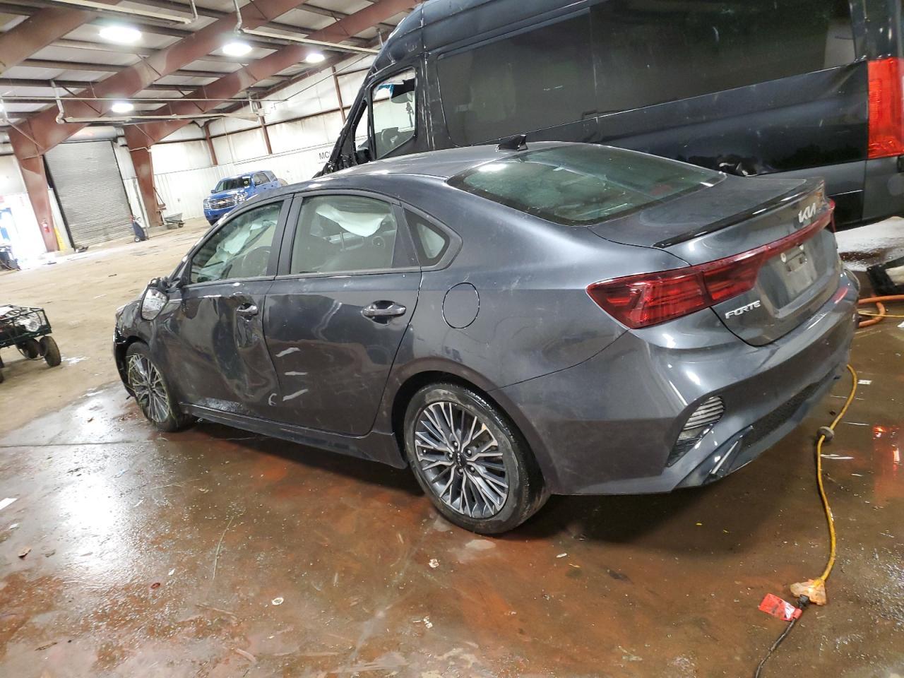 2024 Kia Forte Gt Line - Фото 2
