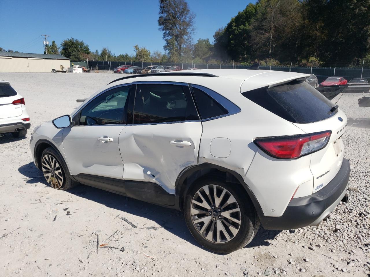 2020 Ford Escape Titanium - Image 2