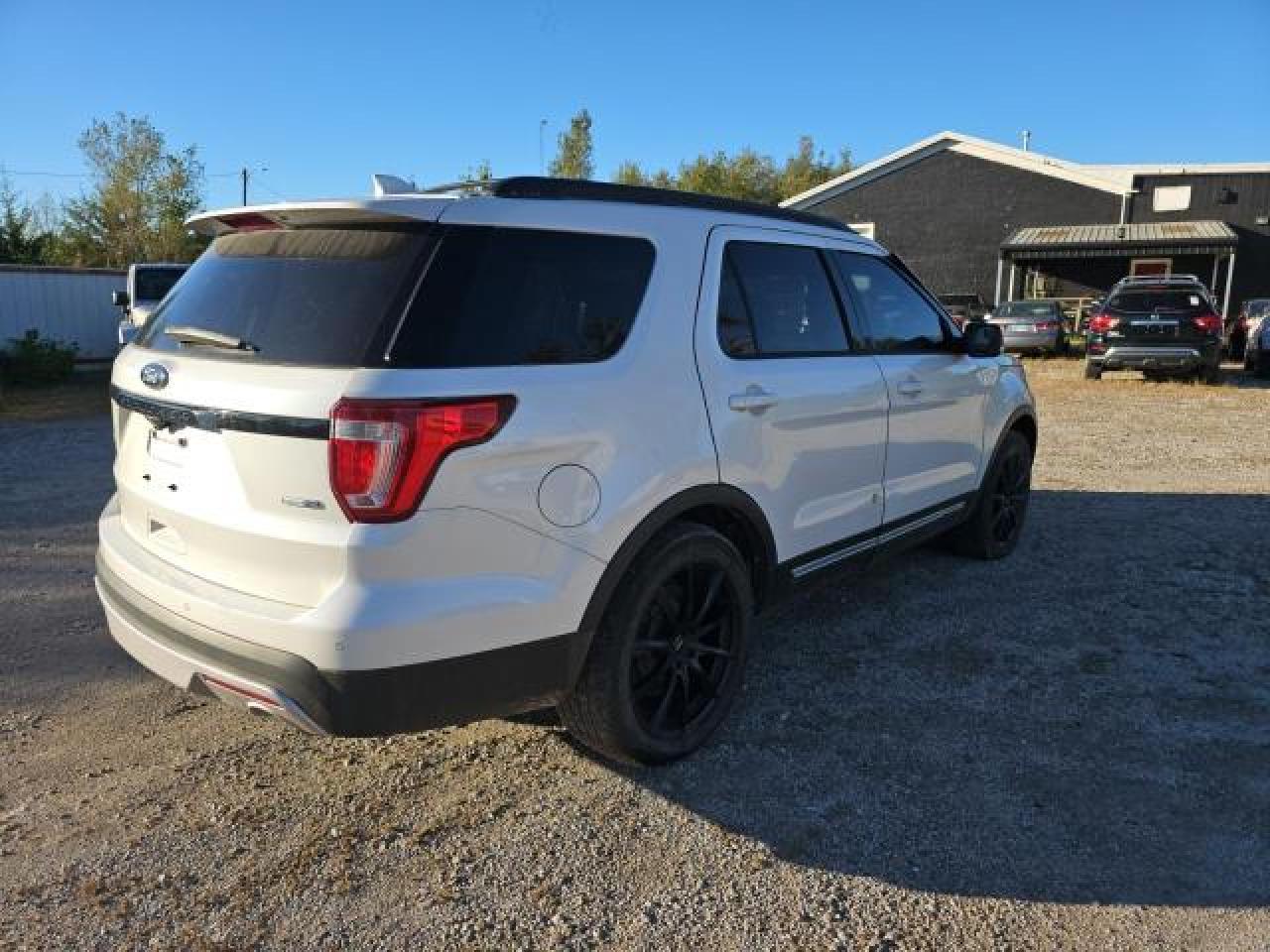 2016 Ford Explorer Xlt - Фото 4