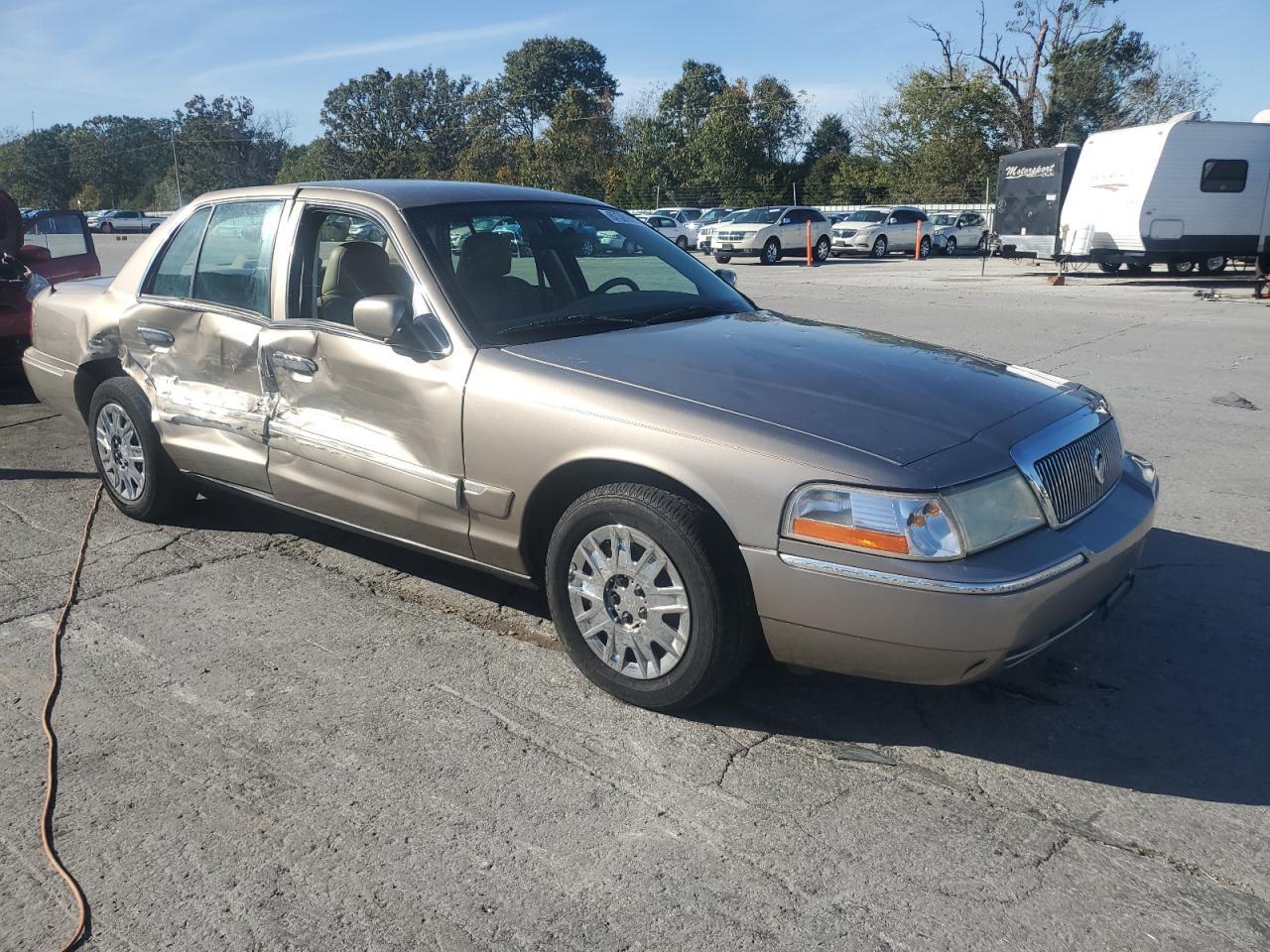 2005 Mercury Grand Marquis Gs - Image 4