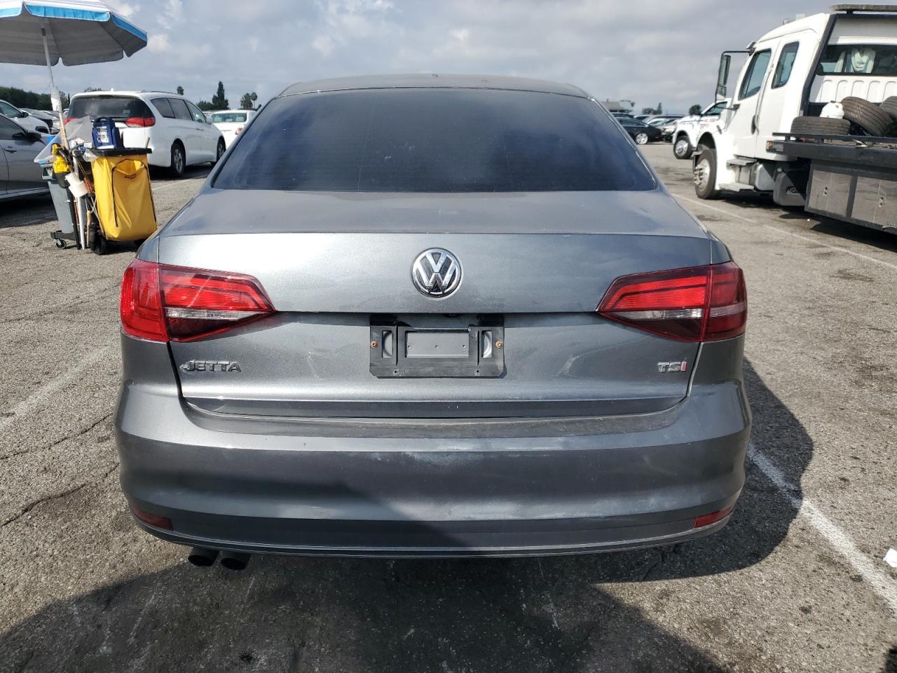 2017 Volkswagen Jetta S - Фото 6