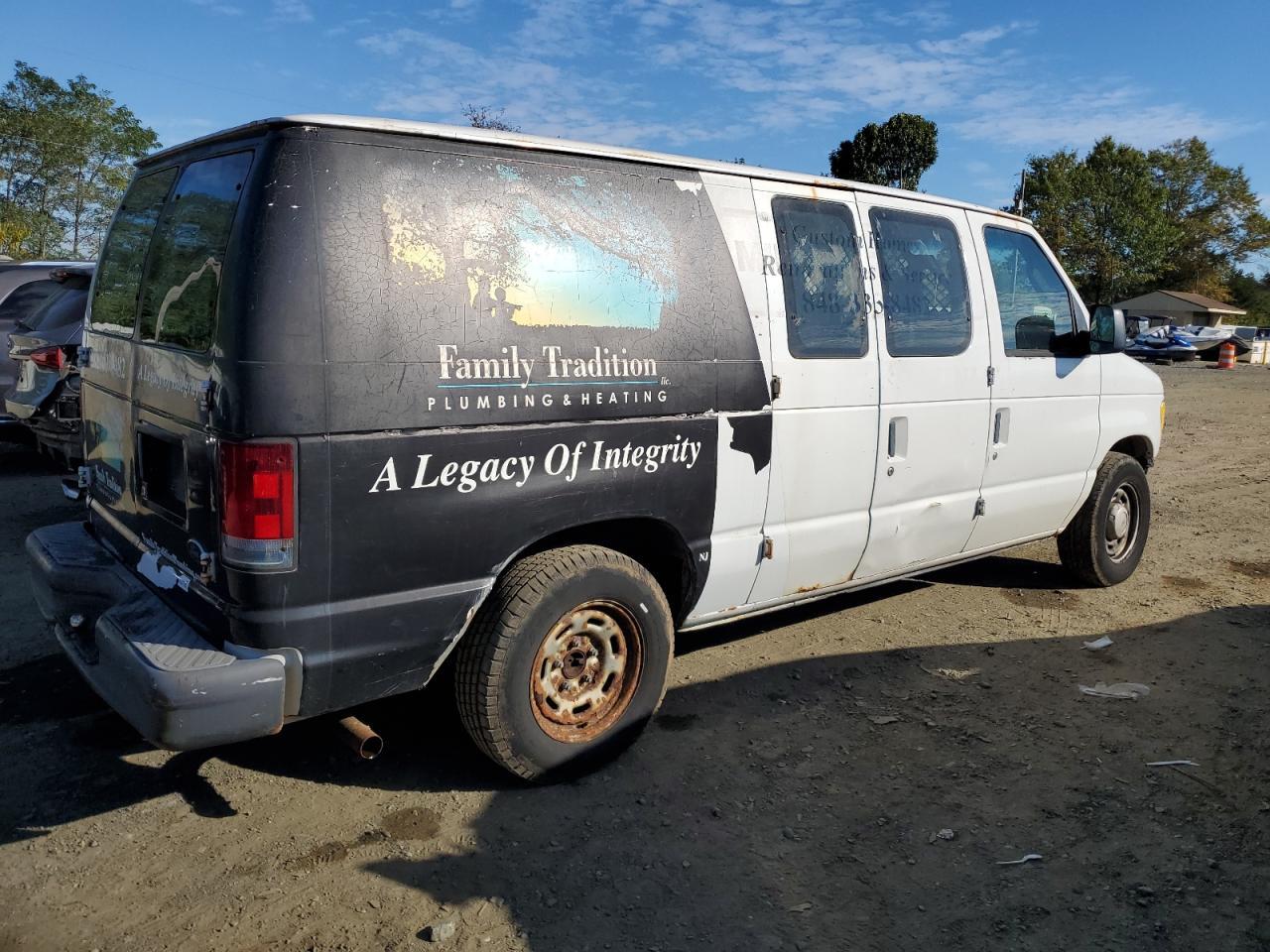 2005 Ford Econoline E150 Van - Фото 3