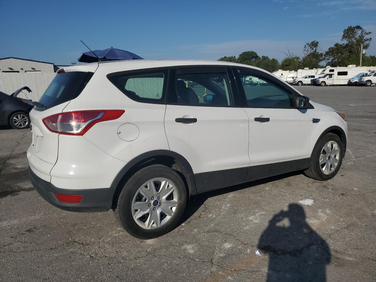 2014 Ford Escape S - Фото 3