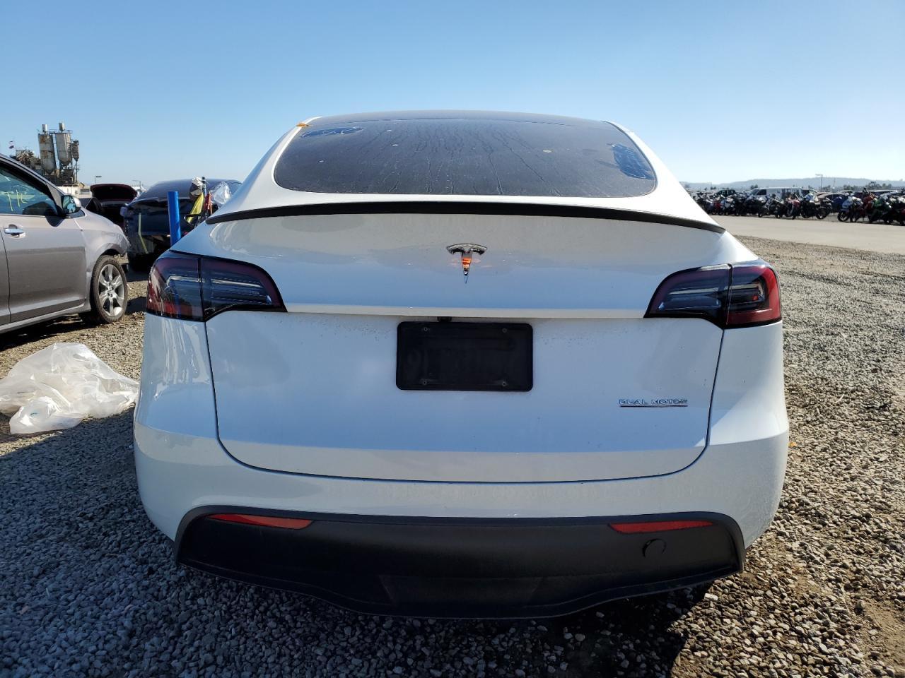 2024 Tesla Model Y - Image 6