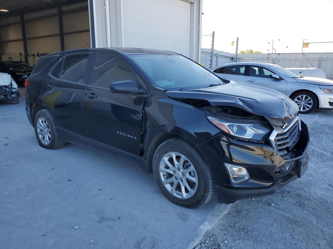 2020 Chevrolet Equinox Ls - Фото 4