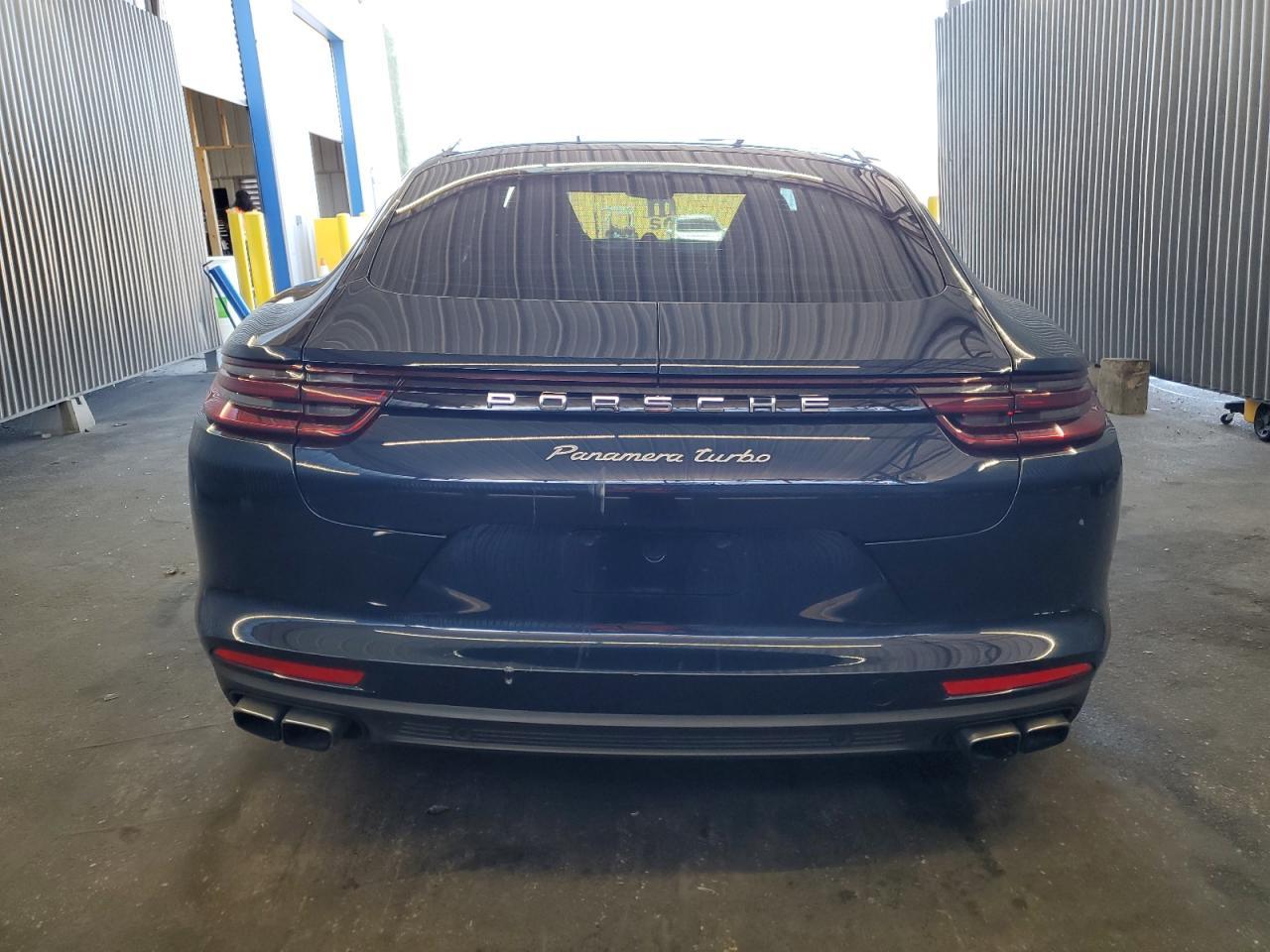 2018 Porsche Panamera Turbo - Image 6
