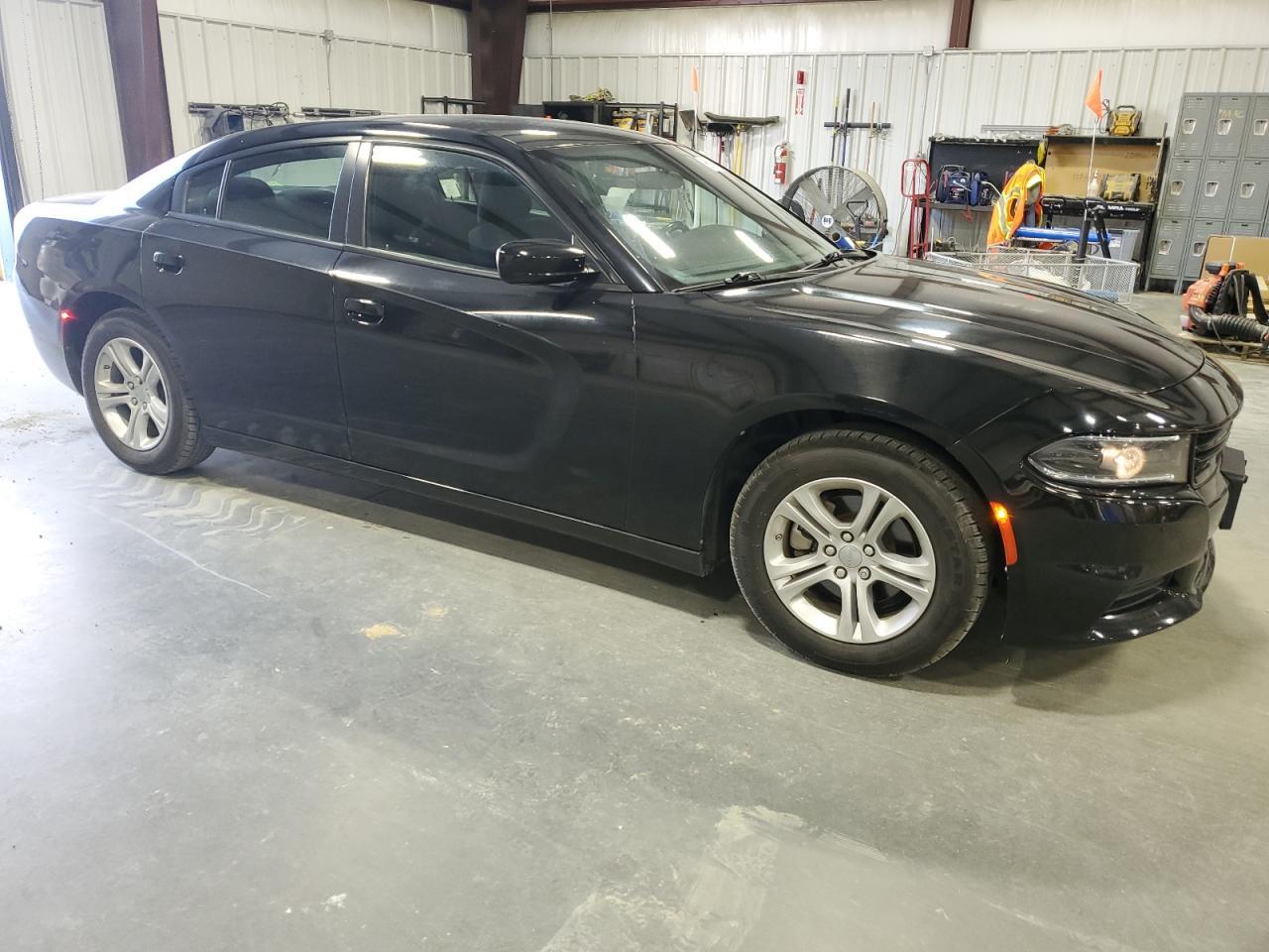 2022 Dodge Charger Sxt - Фото 4