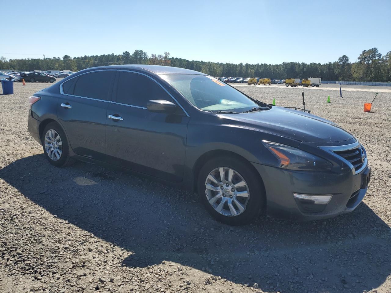 2015 Nissan Altima 2.5 - Image 4