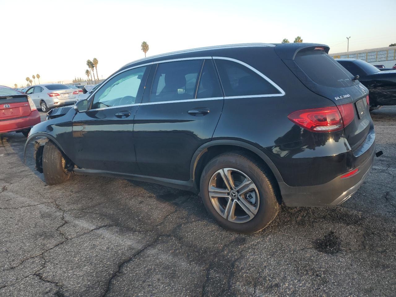 2020 Mercedes-Benz Glc 300 - Image 2