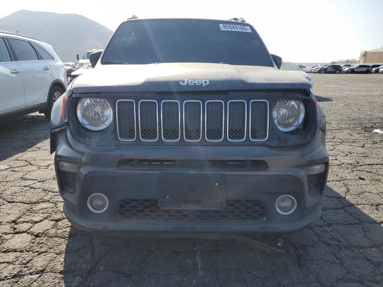 2020 Jeep Renegade Latitude - Image 5