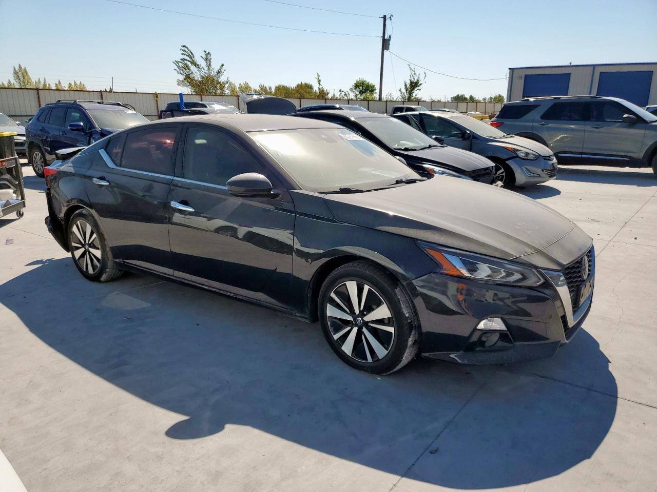 2020 Nissan Altima Sl - Image 4